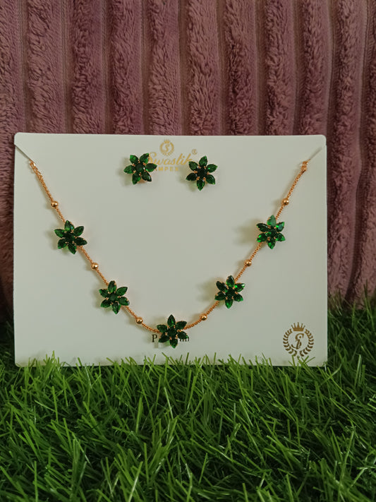 Petal Motif Necklace