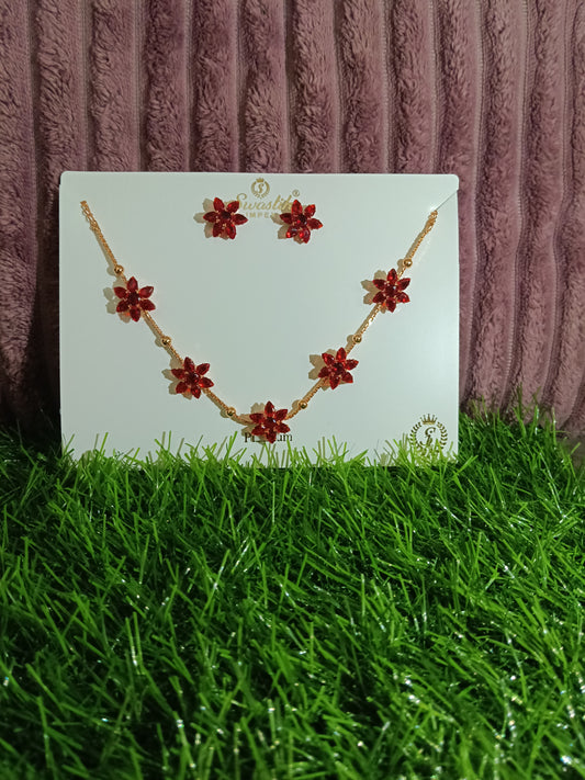 Petal Motif Necklace Red