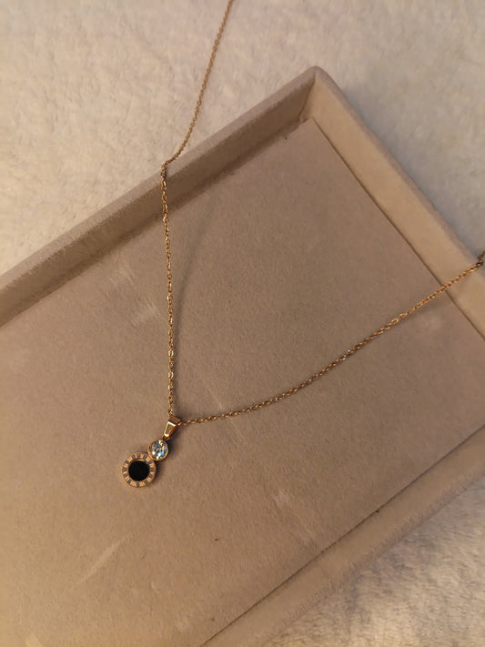 Solo Circle Necklace