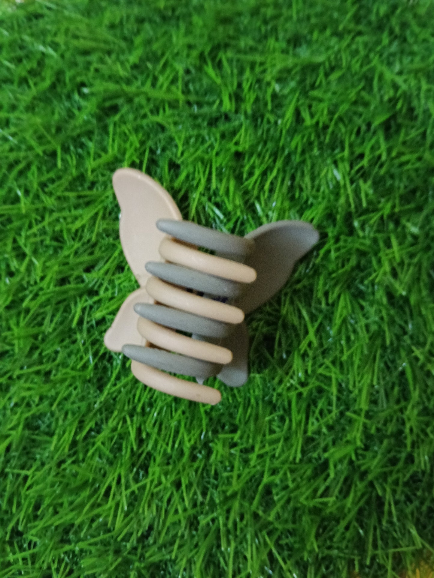 Two Toned Grey and Beige Butterfly Matte Claw