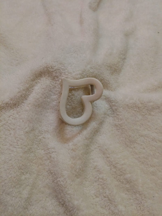 White Big Matte Heart Claw