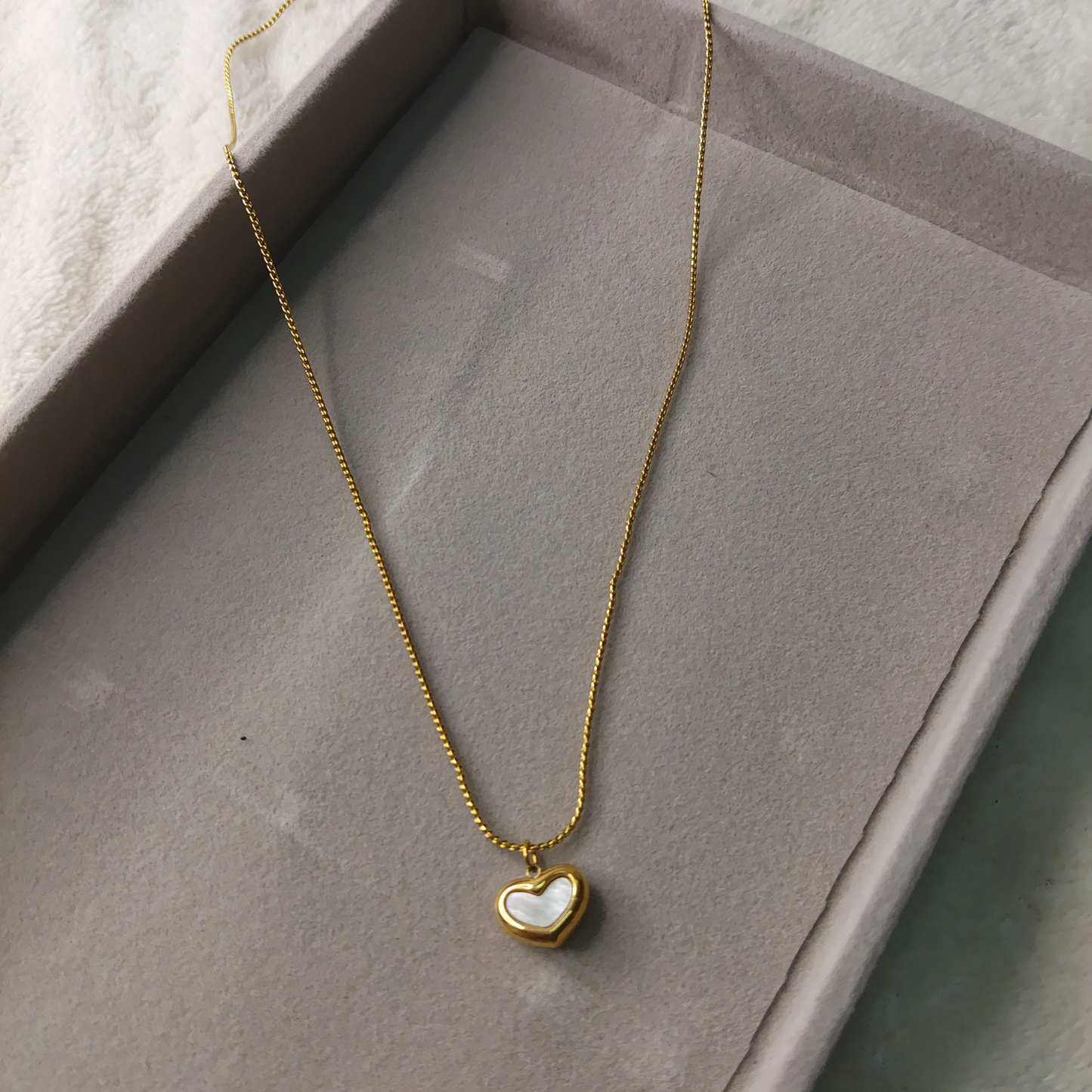 Classic White Heart Chain