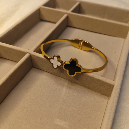 Black & White Clover Bracelet