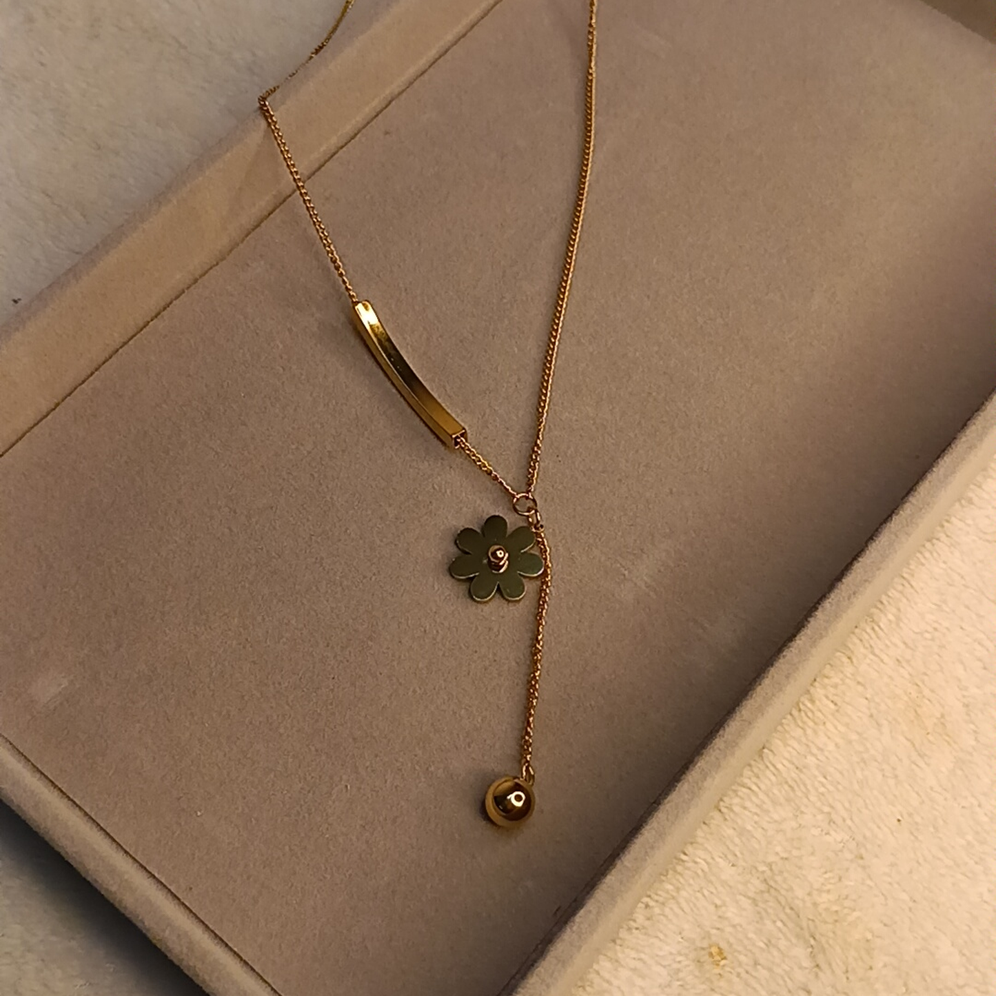 Flower and Ball Necklace