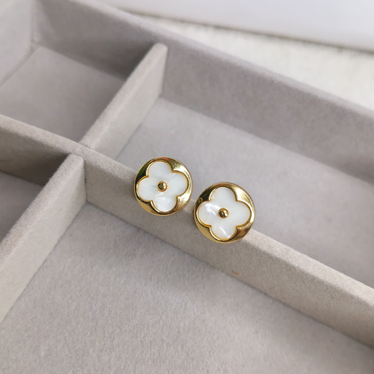 The Pearl Clover Studs