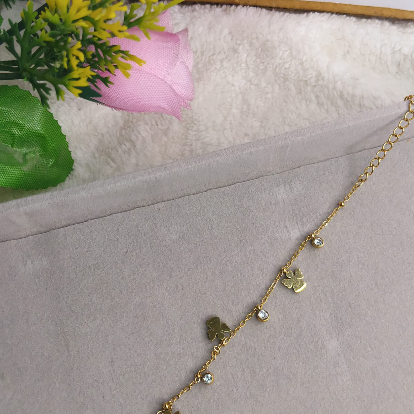 Enchanted Clover Drops Bracelet
