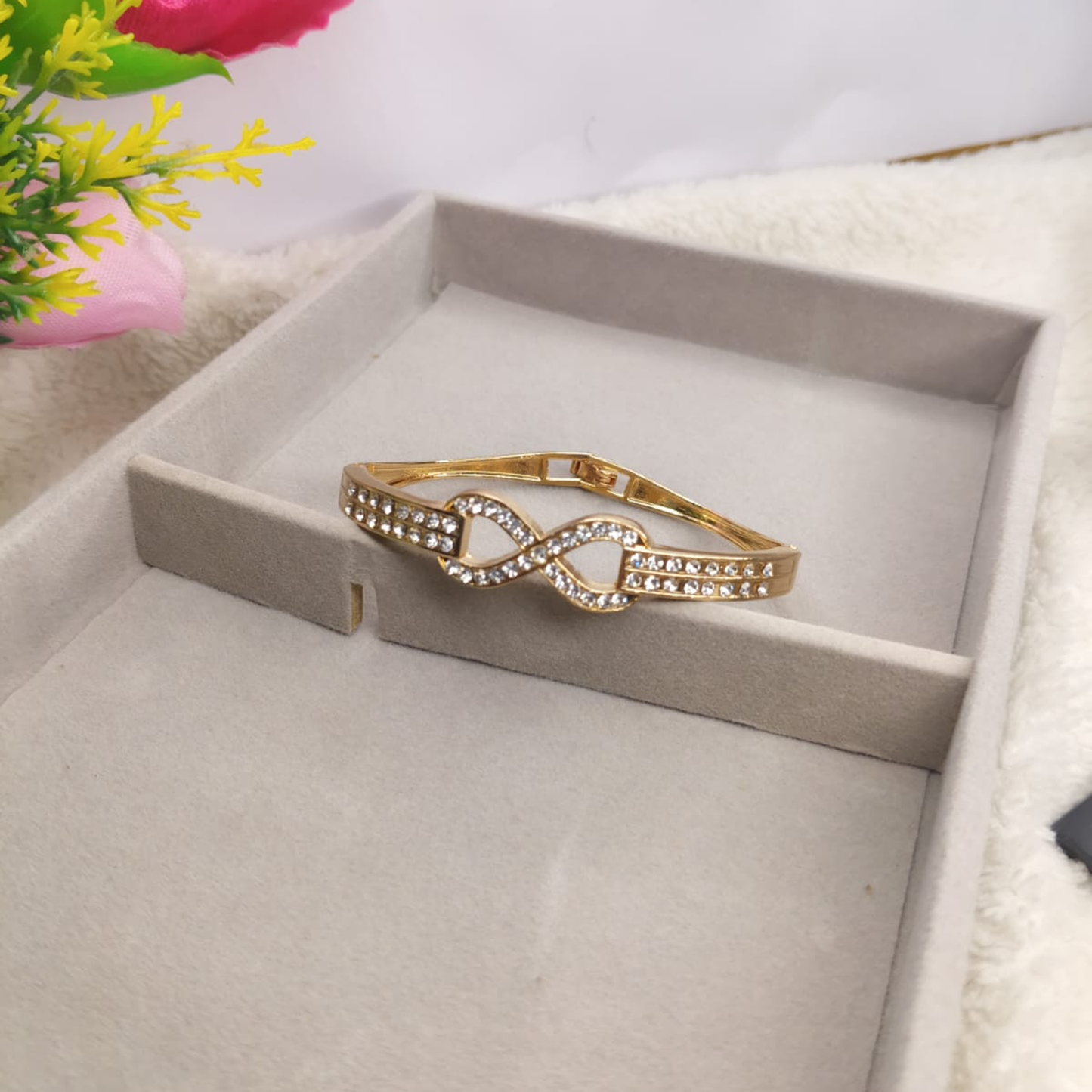 Infinity Sparkle Bracelet