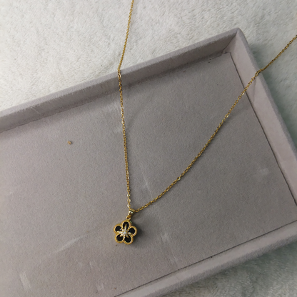 Rotating Flower Necklace
