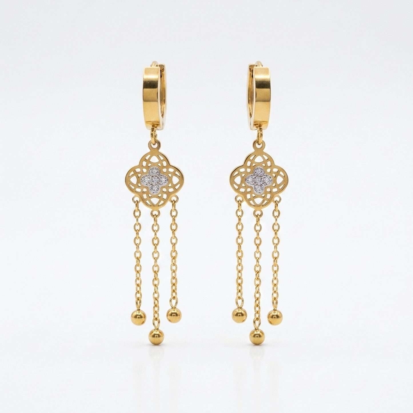 Majestic tassel dangles