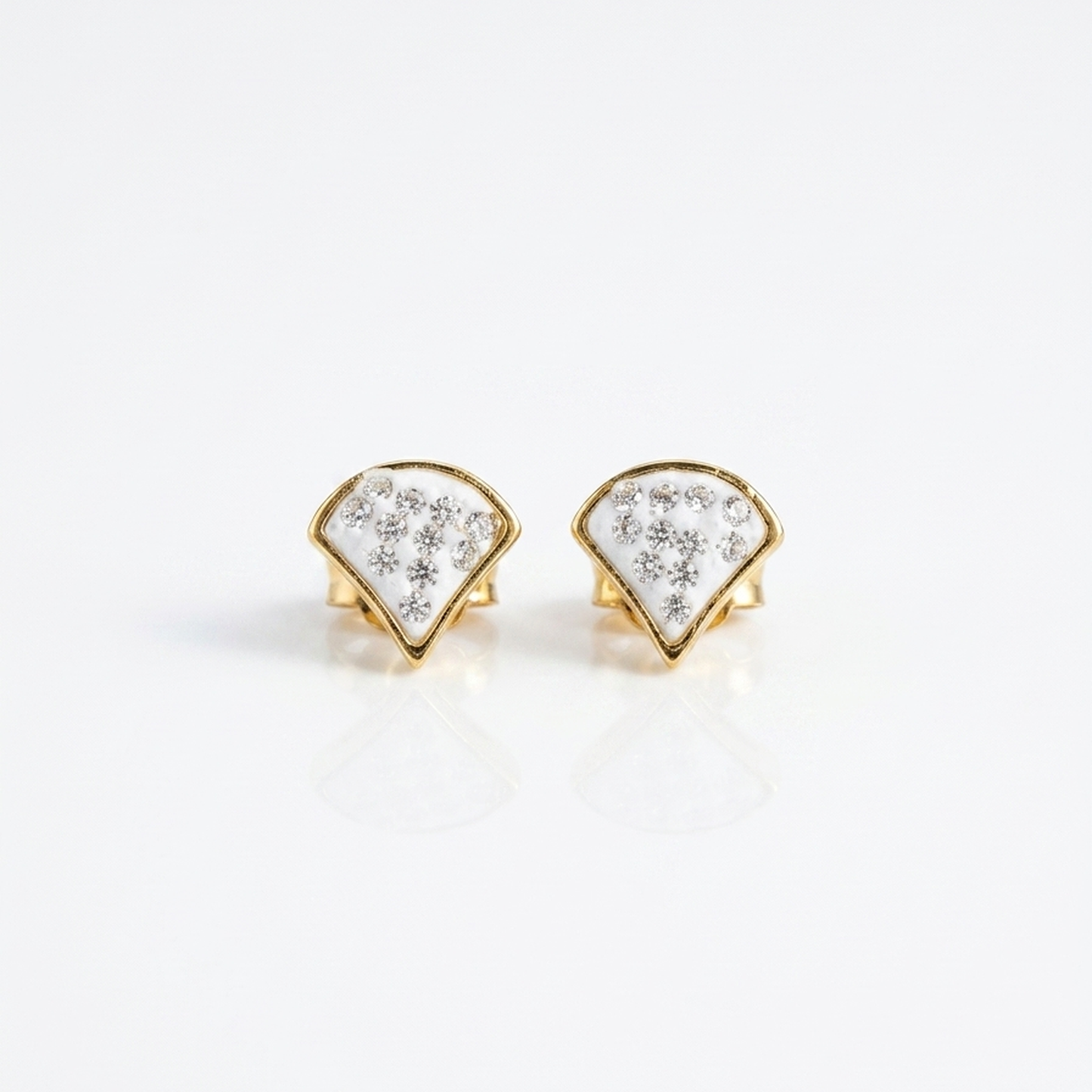 Crystal Fan stud